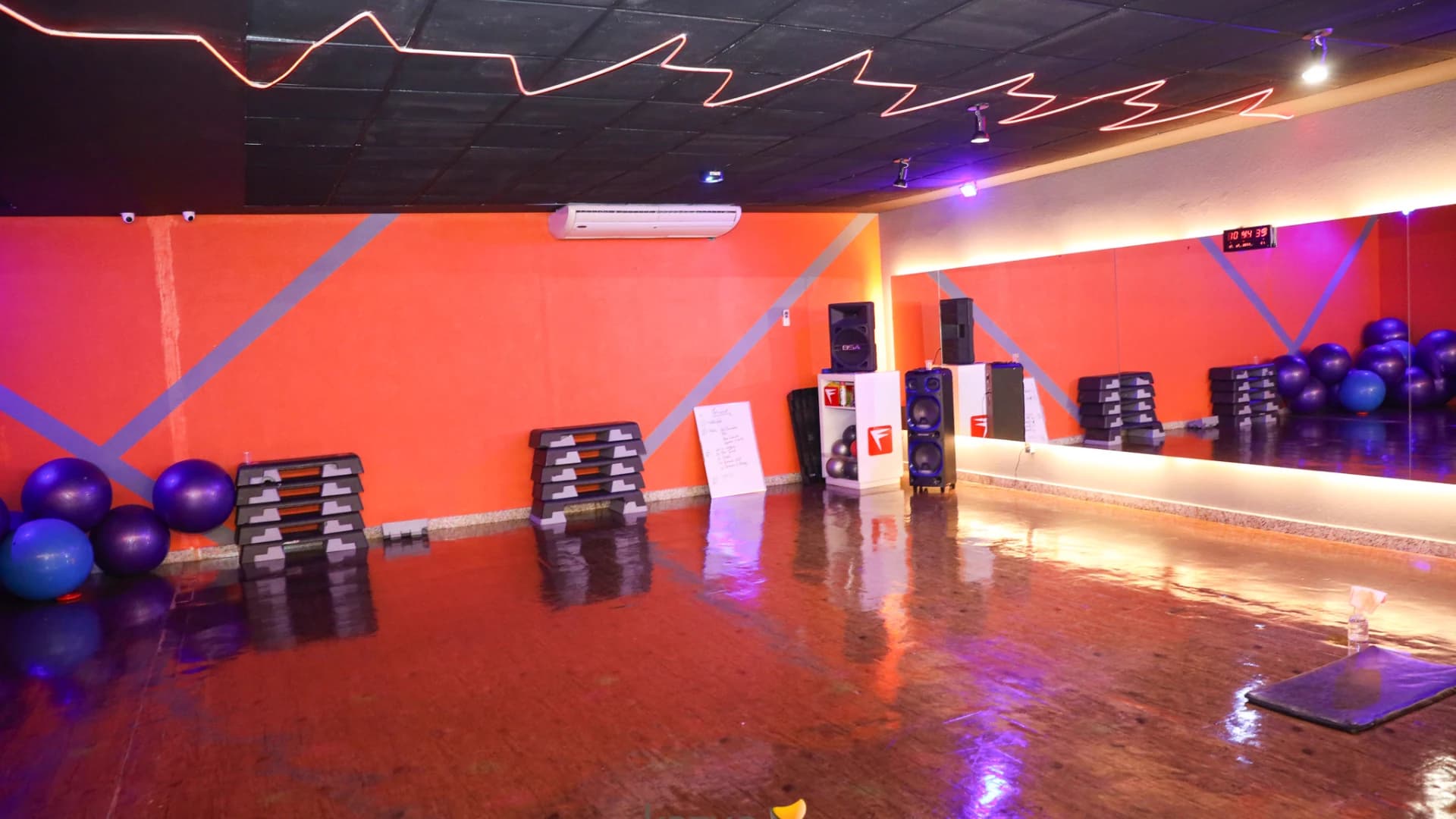 Ambiente interno da Evoque Jardim Goiás